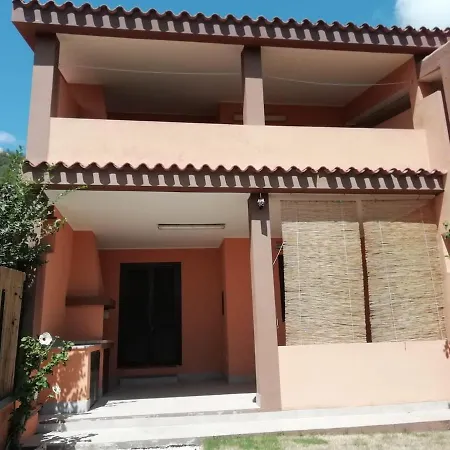 Amaresardegna11 Con Giardino Tatil Evi Costa Rei